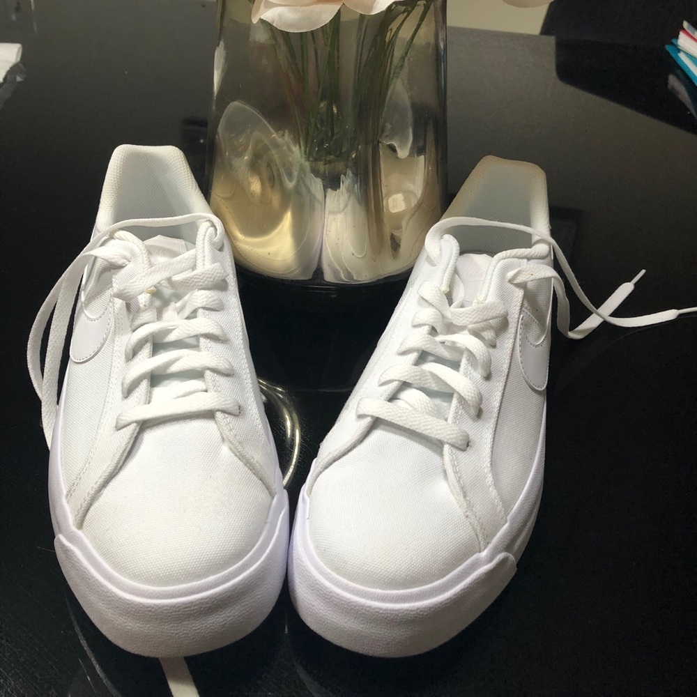 Nike
Women's Court Royale AC Casual Sneakers